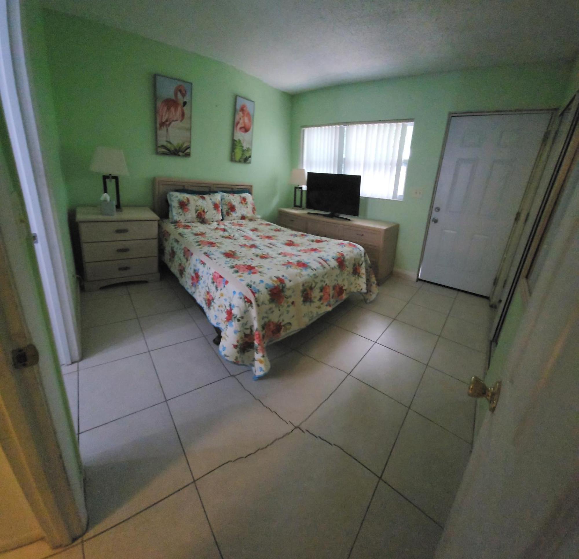 Marion Lane Suites Cocoa Beach Eksteriør billede